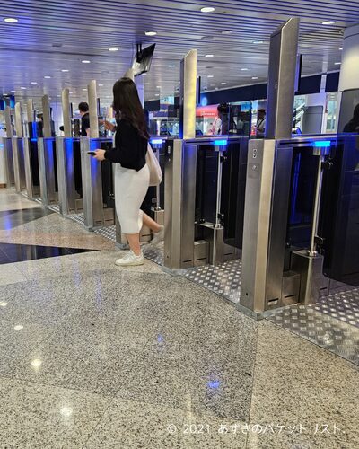 クアラルンプール空港KLIA1の自動化ゲートの写真
