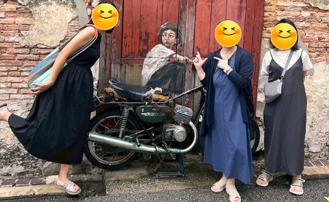 マレーシア旅行の服装例。軽いワンピースとサンダル